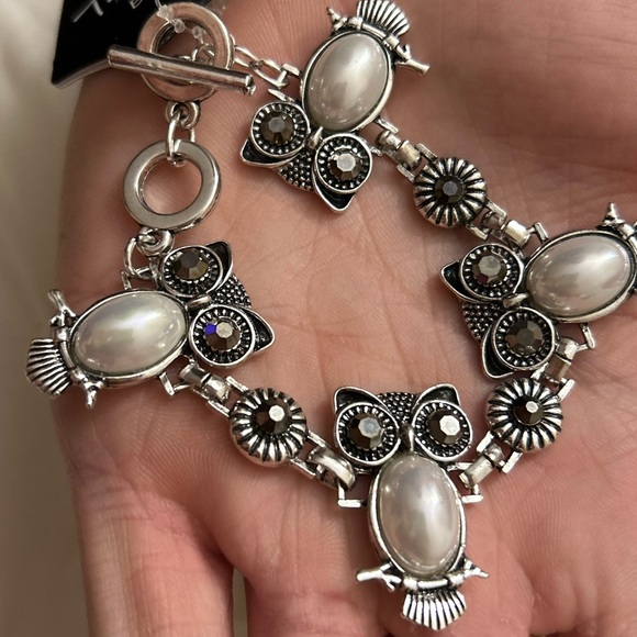 Jewelry - New Owl Bracelet 😍✨